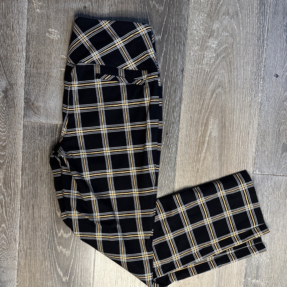 Swing Control Golf Plaid Ankle Pants - Black and White 0115